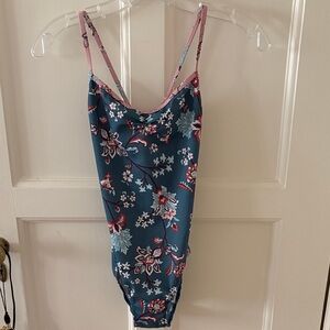 Stunning Eleve leotard